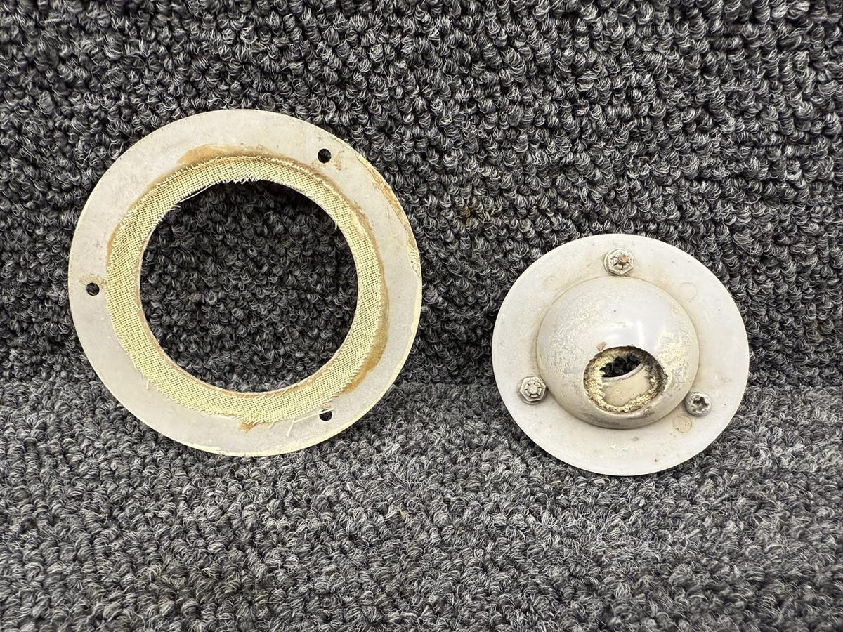 Piper Aircraft Parts 30957-000 Piper PA23-250 Vent Nozzle Assembly with Knob (Worn)