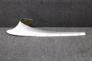 16574-001 Piper PA23-250 Wing Root Fairing Upper RH (White, Minor Dents)