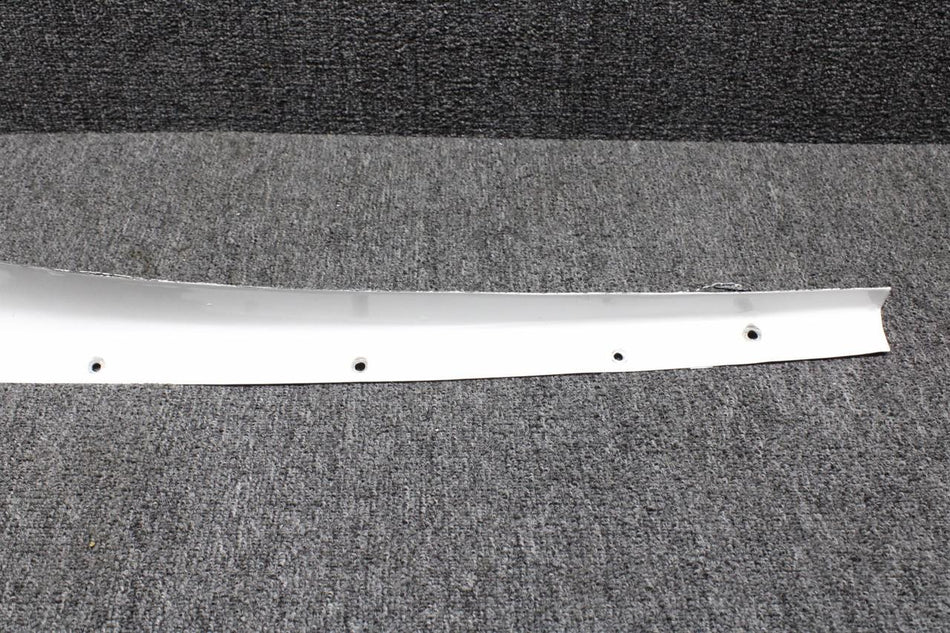 Piper Aircraft Parts 16574-001 Piper PA23-250 Wing Root Fairing Upper RH (White, Minor Dents)