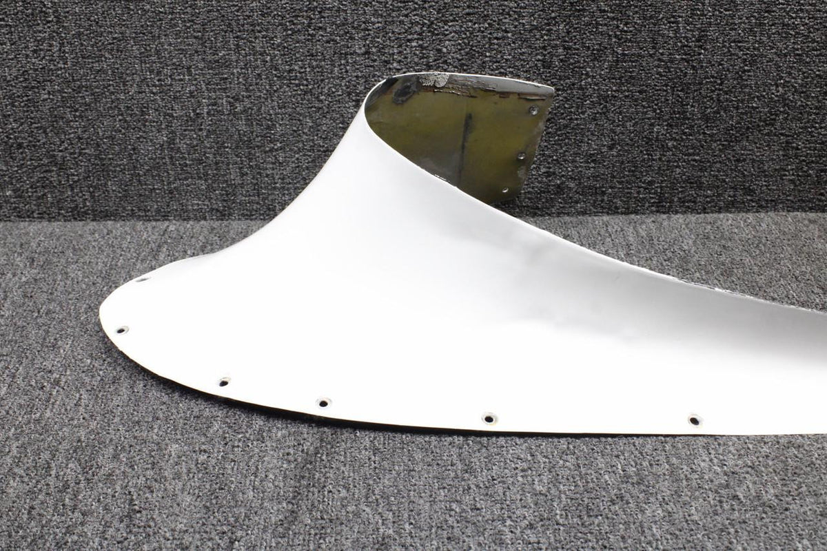 Piper Aircraft Parts 16574-001 Piper PA23-250 Wing Root Fairing Upper RH (White, Minor Dents)