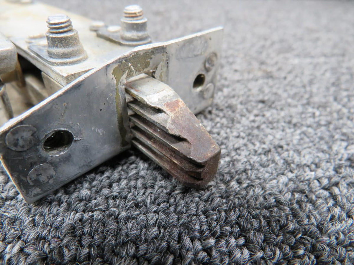 Cessna Aircraft Parts 1717039-1 Cessna Cabin Door Latch Assembly LH (Worn Bracket, Slight Rust)