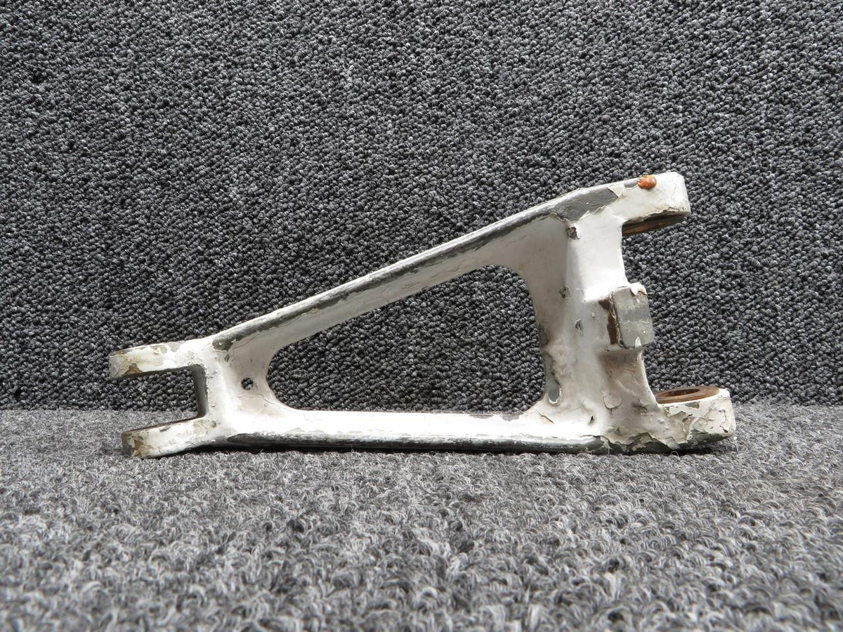 Beechcraft Parts 50-810032-10 Beech KA-90A Nose Landing Gear Upper Knee (Rust & Chipping Paint)