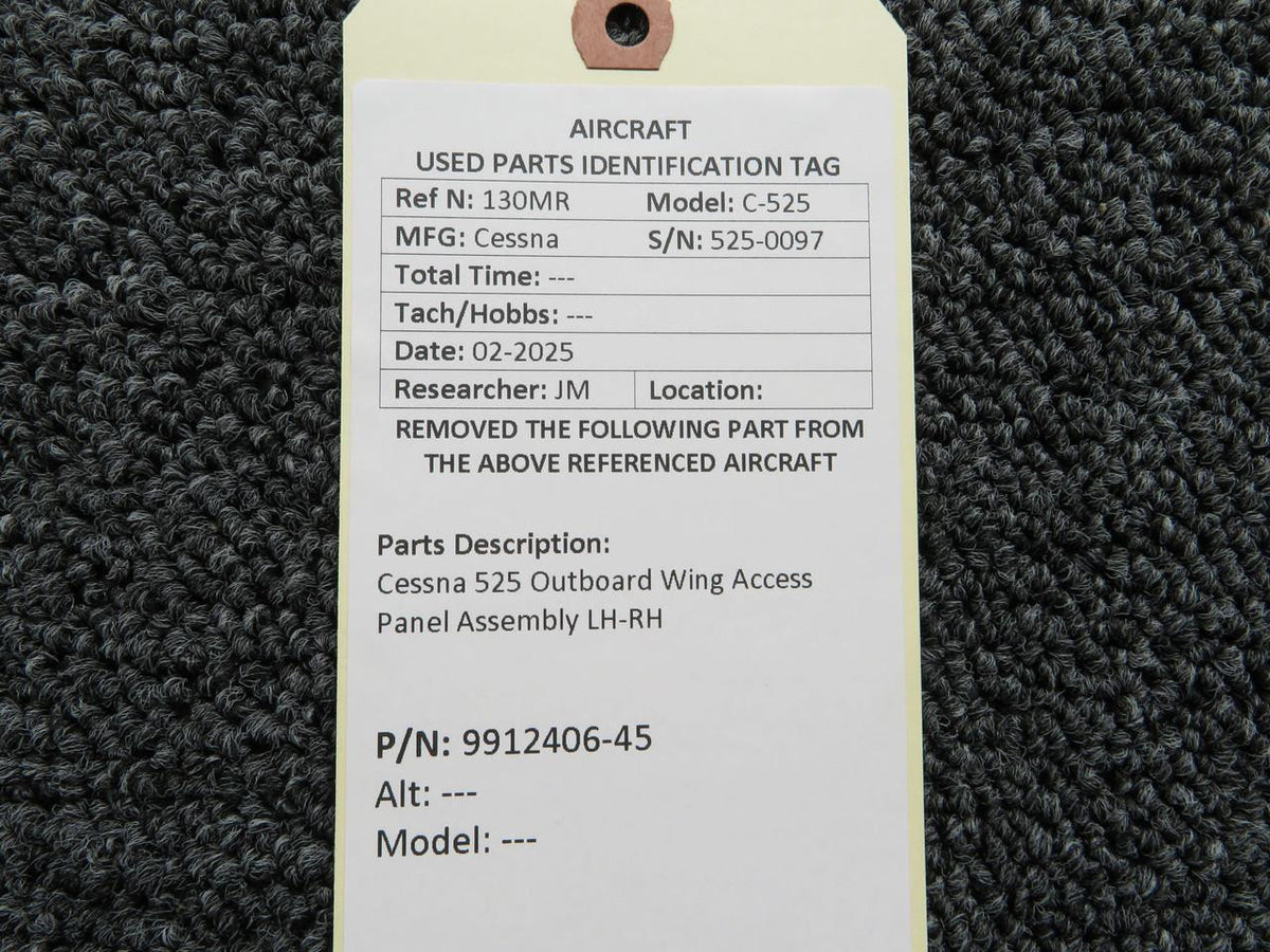 Cessna Aircraft Parts 9912406-45 Cessna 525 Outboard Wing Access Panel Assembly LH-RH