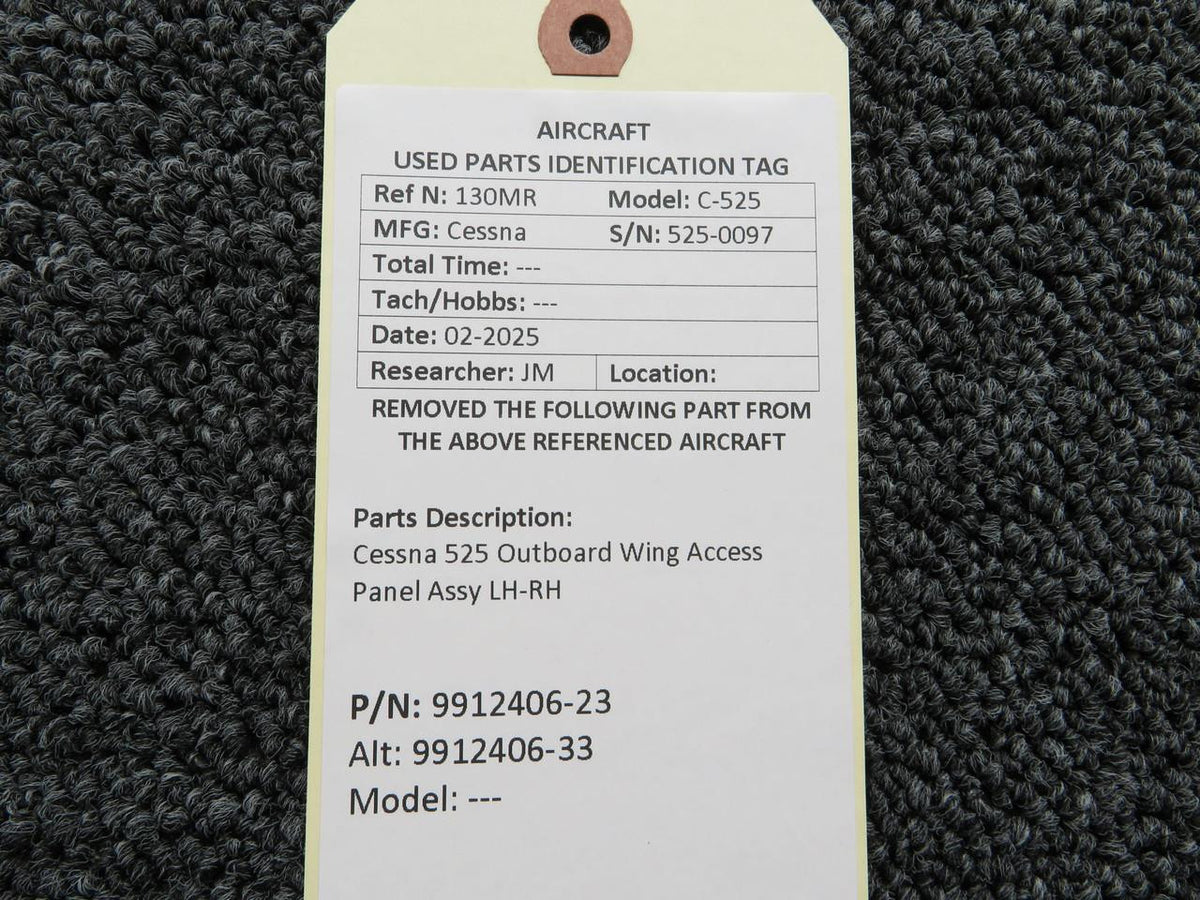 Cessna Aircraft Parts 9912406-23 (Use: 9912406-33) Cessna 525 Outboard Wing Access Panel Assy LH-RH