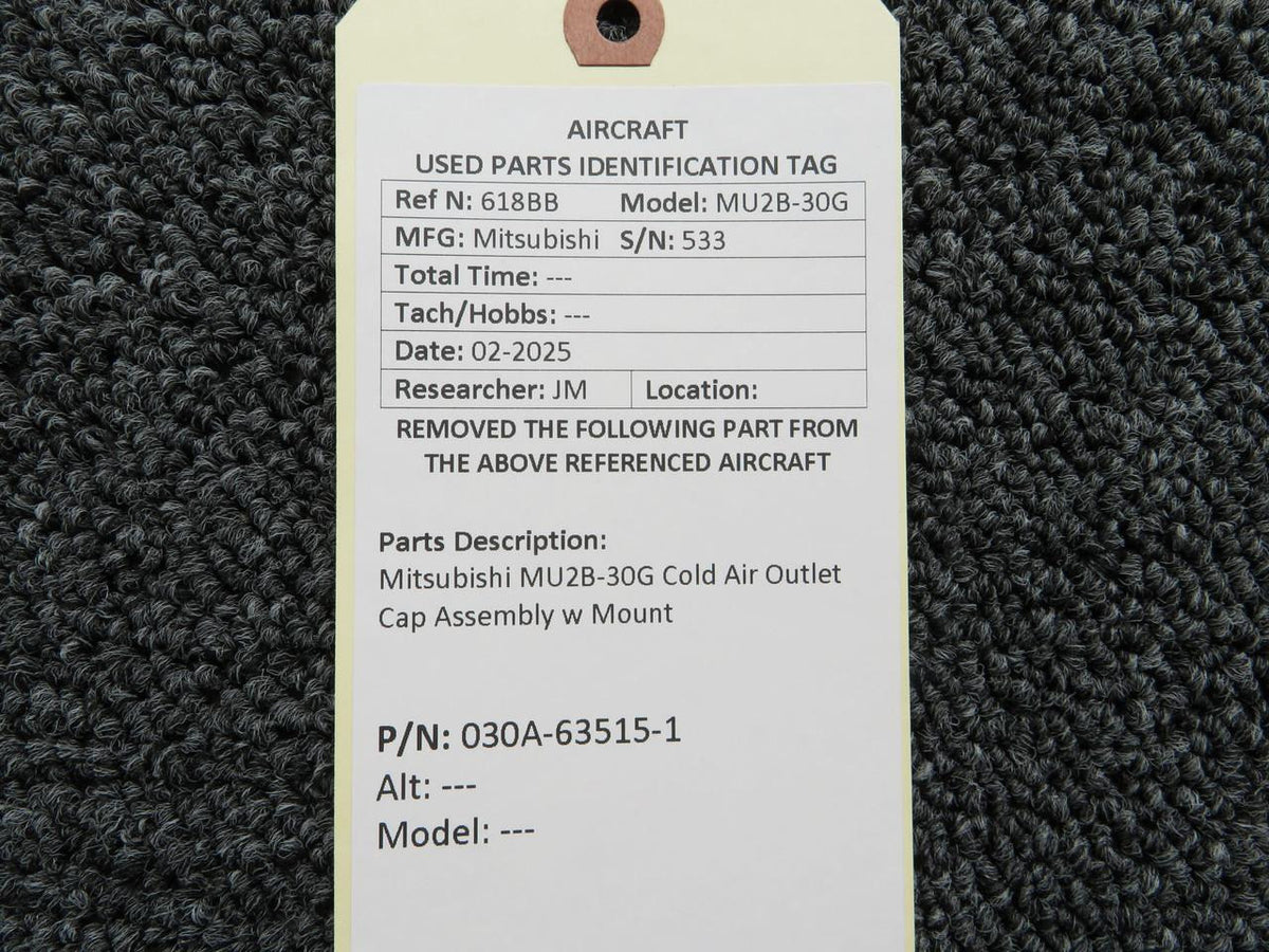 Mitsubishi 030A-63515-1 Mitsubishi MU2B-30G Cold Air Outlet Cap Assembly with Mount