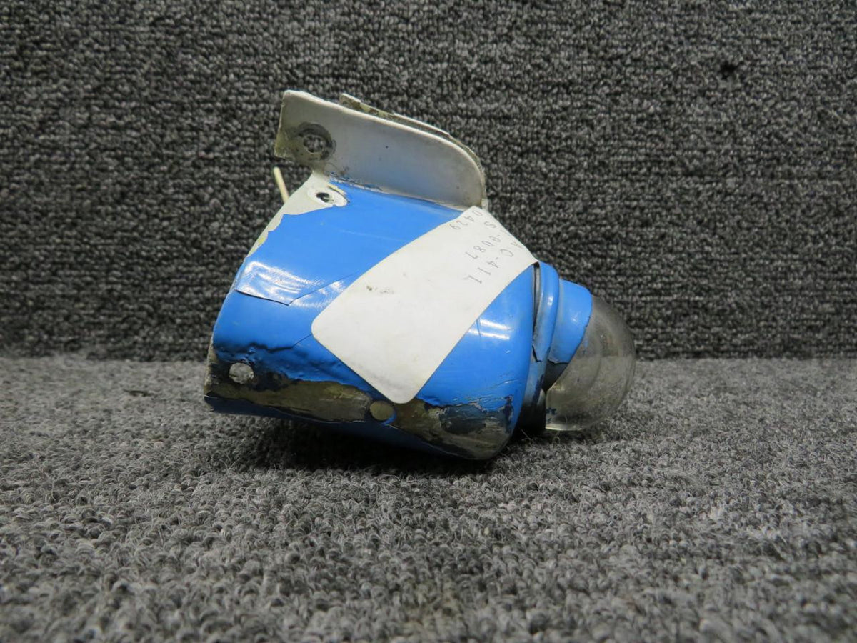 Cessna Aircraft Parts 0433006-4 (FSO: C622001-0103) Cessna Navigation Tail Light Assembly (Worn)