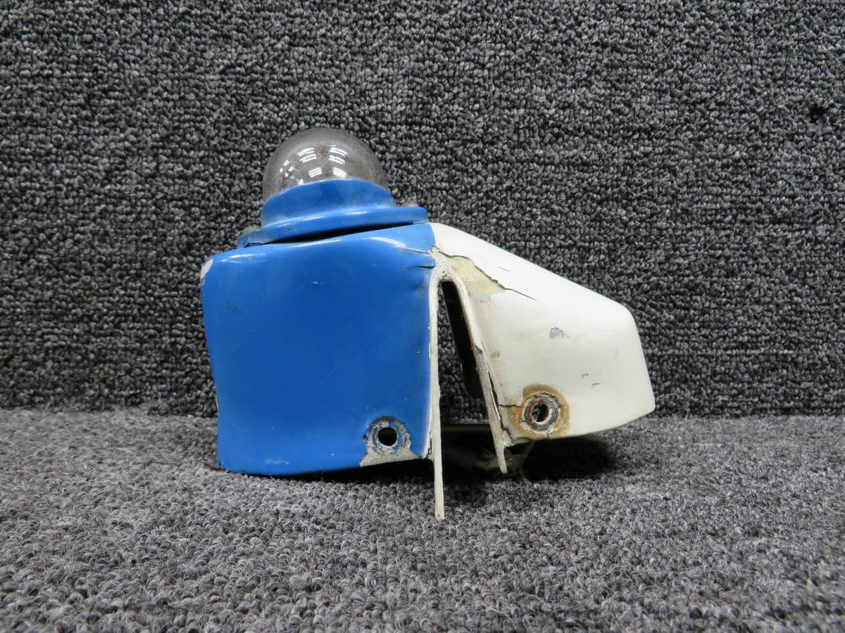 Cessna Aircraft Parts 0433006-4 (FSO: C622001-0103) Cessna Navigation Tail Light Assembly (Worn)
