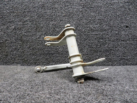 Piper Aircraft 82905-010 Piper PA46-310P Flap Drive Bellcrank Assembly LH (Worn Paint)