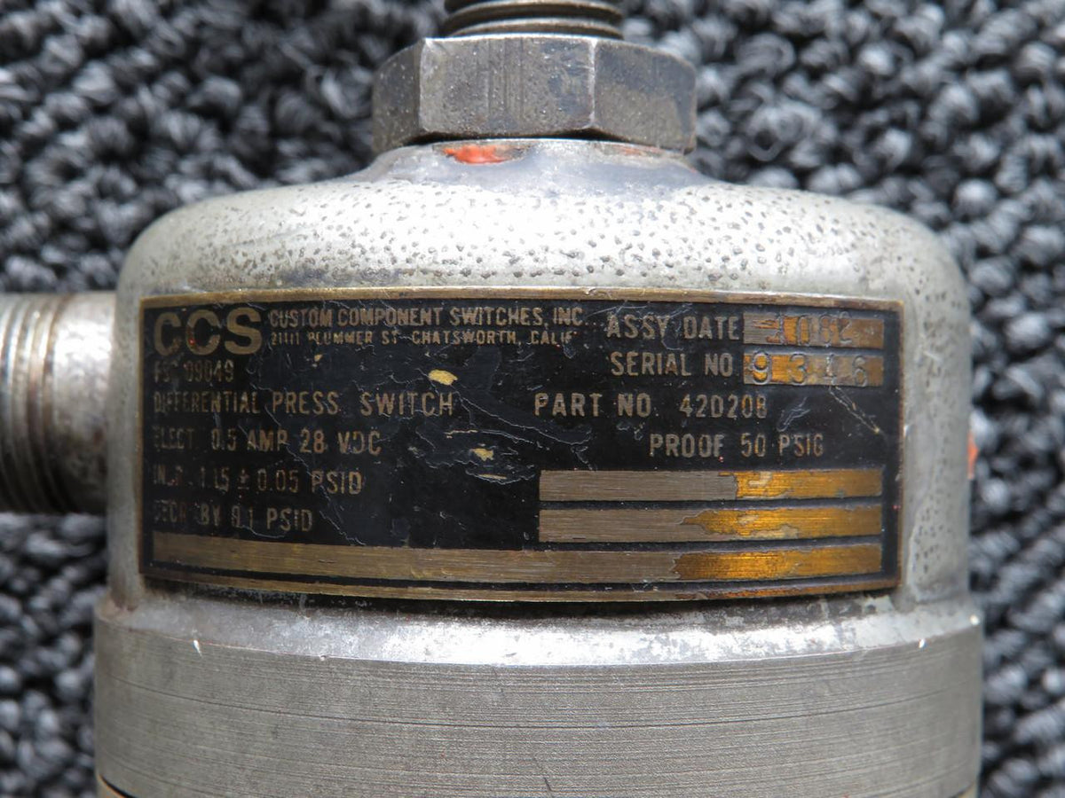 Custom Components  42D208 Custom Component Switches Differential Pressure Switch (28V) (0.5A)