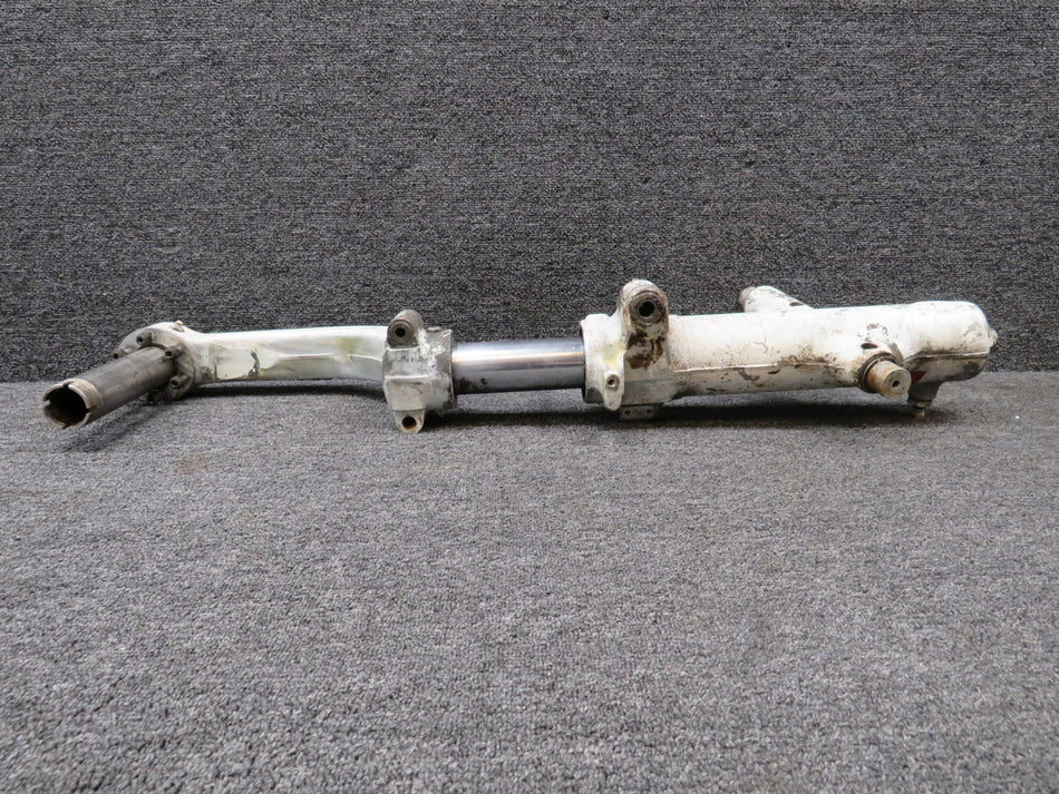 67927-009 Piper PA28R-200 Main Gear Assembly RH (Minus Links) (Worn)