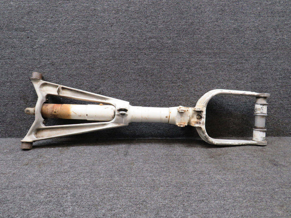 5842000-214, 5842000-205 Cessna 401 Nose Gear Assembly (Minus Links) (Worn)