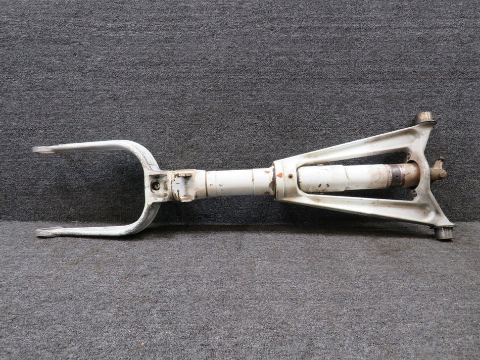 5842000-214, 5842000-213 Cessna 401A Nose Gear Strut (Minus Links) (Worn)