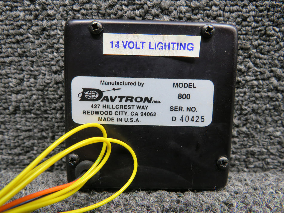 M800 Davtron Chronometer Indicator Lighted (Volts: 14) (Screen Damage)