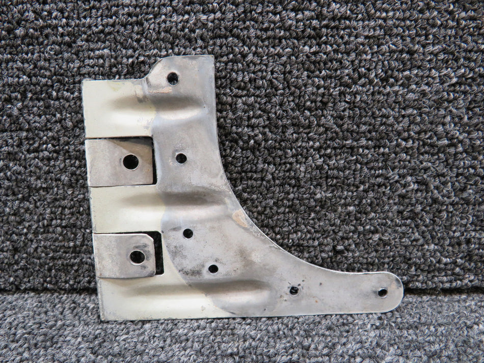 0411602-1 Cessna 150F Upper Door Hinge LH
