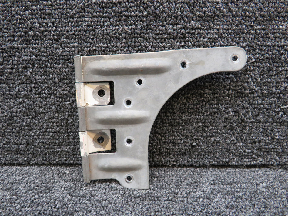 0411602-1 Cessna 150F Upper Door Hinge LH