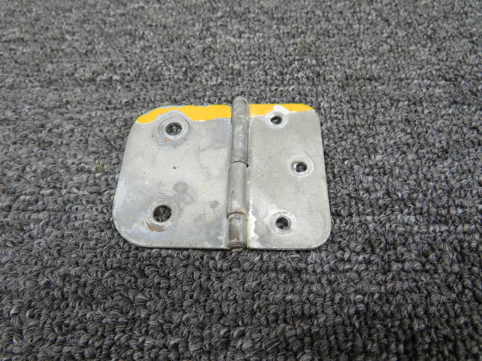 0413390-19 Cessna 150F Cabin Door Lower Hinge Assembly LH (Rusted)