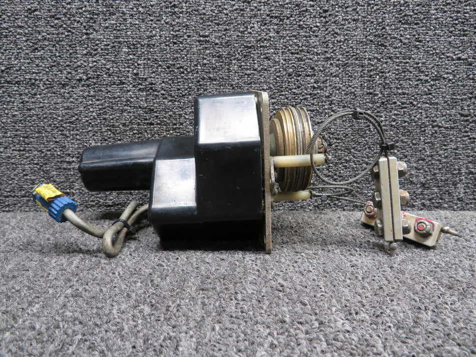 1C508-1-529P Piper PA44-180 Edo-Aire Pitch Servo Assembly (Wear)
