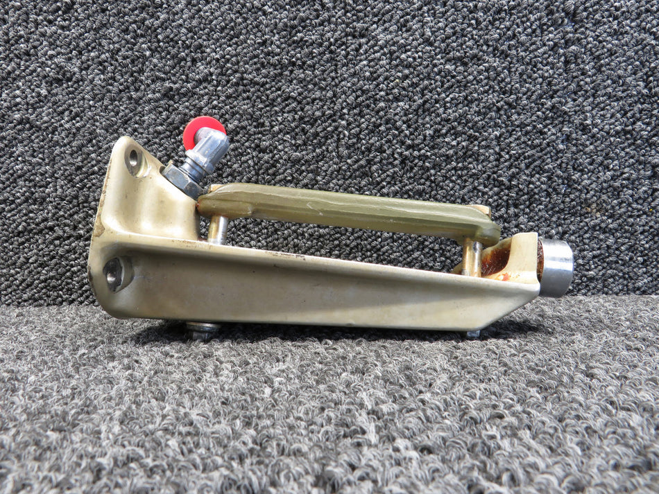 1241004-1 (Cast: 1241004-497) Cessna Main Gear Saddle LH