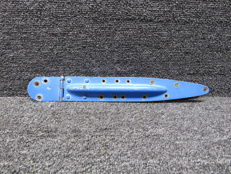 0511280-1 Cessna 172I Upper Door Hinge Assembly LH (Worn)
