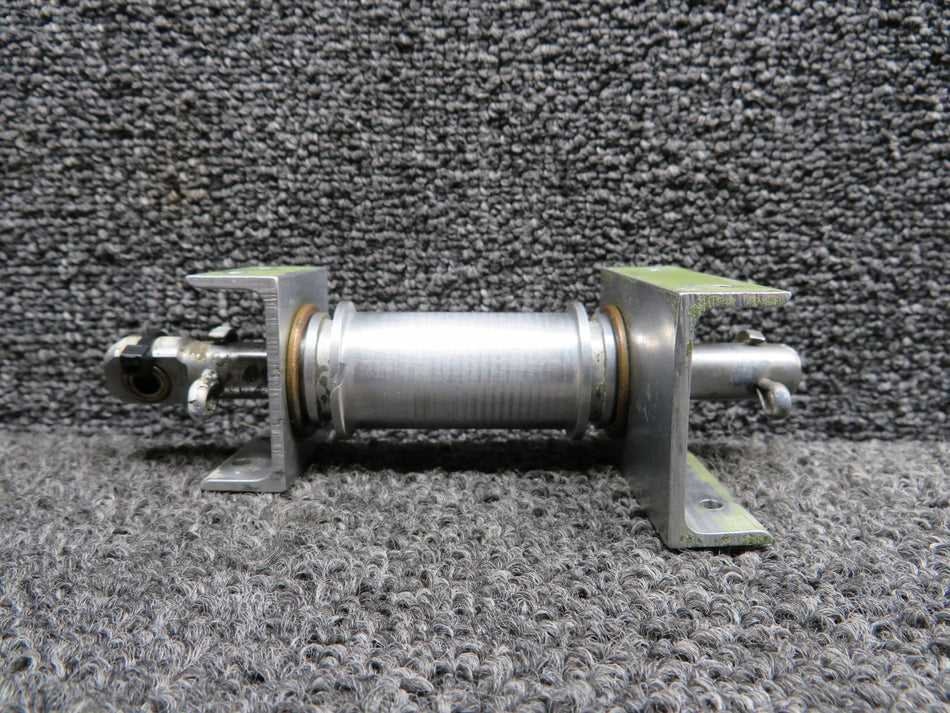 96596-000 Piper PA44-180 Rudder Trim Barrel Assembly (Wear)