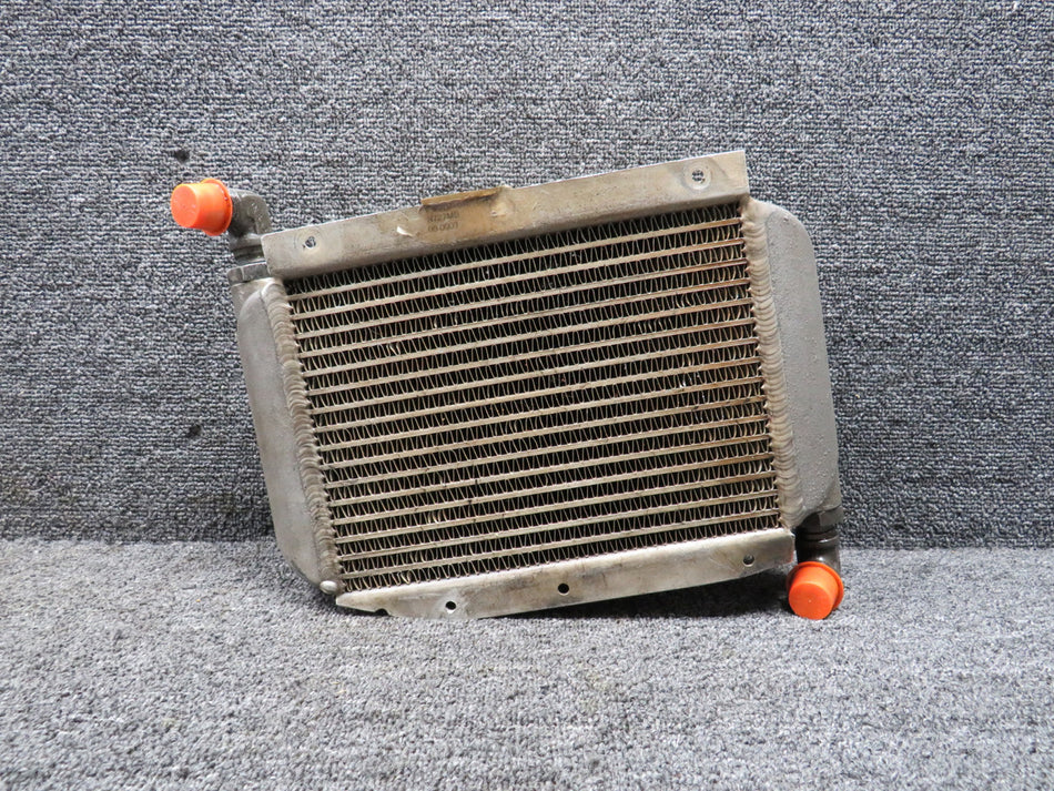 8541336 (Alt: 79-0617) Harrison AP16AN08-02 Oil Cooler (Worn)