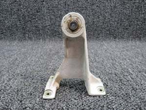 5024002-8 (Use: 5024002-14) Cessna 421B Hinge Assembly Inboard RH
