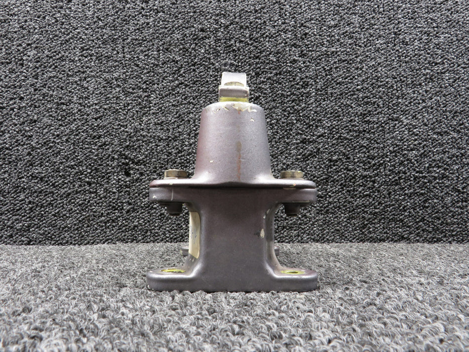206-030-104-1 Bell 206BIII Skid Block with Spacer Block (Chipping Paint)