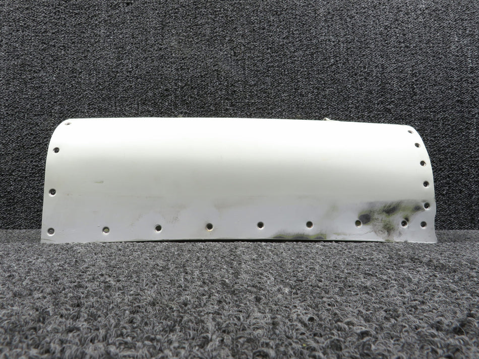 2331054-4 Learjet 25D Center Fin Fairing (Scratched Paint)