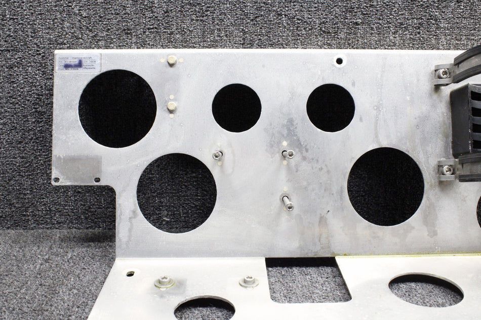 X11-0010-01 (Alt: D60-9029-13-01) Diamond DA42-NG Hydraulic Pack Base Plate