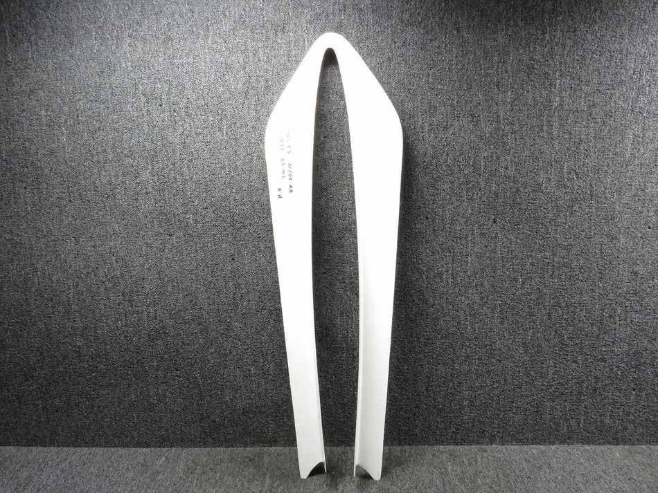 2332021-18 Lear L-25 Horizontal Stabilizer Gap Fairing RH