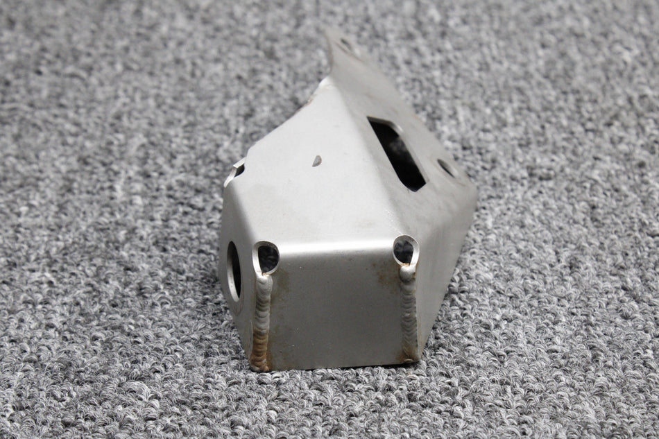 D64-2610-11-01 Diamond DA42-NG Austro E4B Fire Sensor Bracket