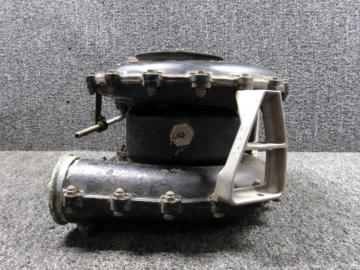 MO12082025EC-38JL