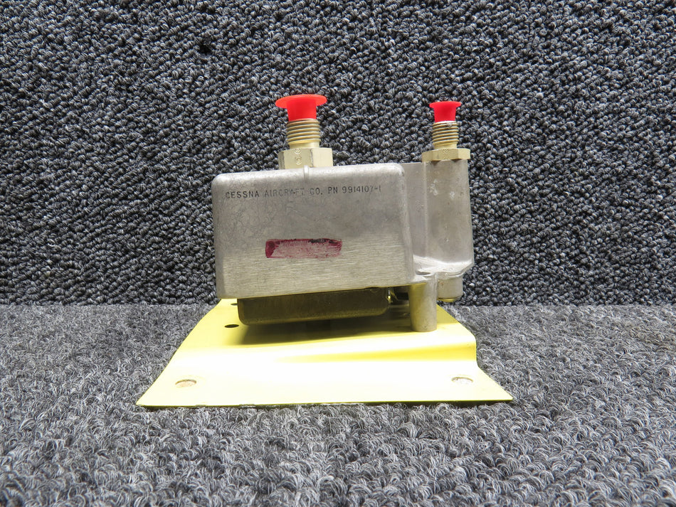 9914107-1 Cessna C-650 Carter Co. Fuselage Fuel Tank Valve