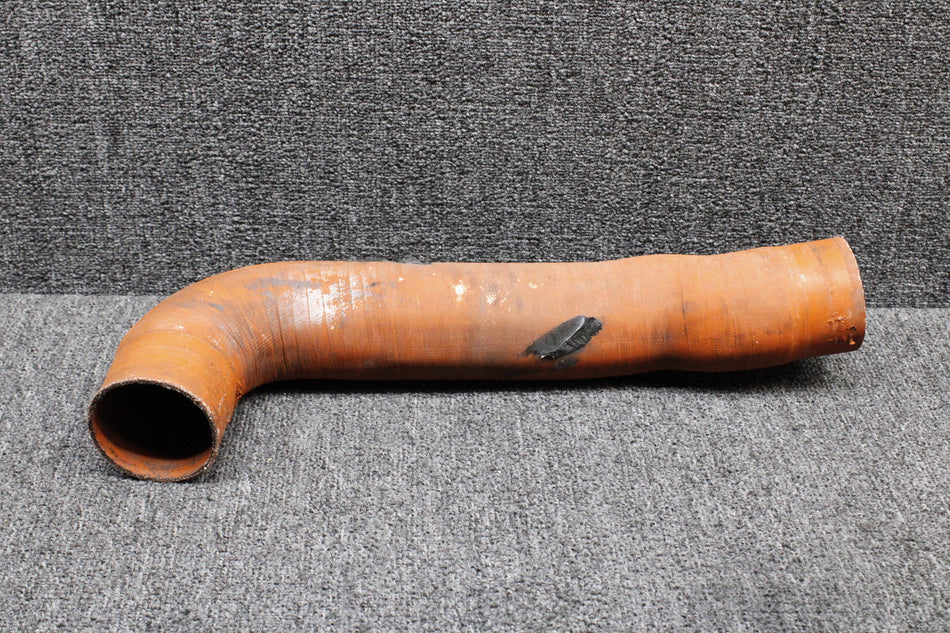 D64-8126-00-04-04 Austro E4B Turbo Charge Air Hose