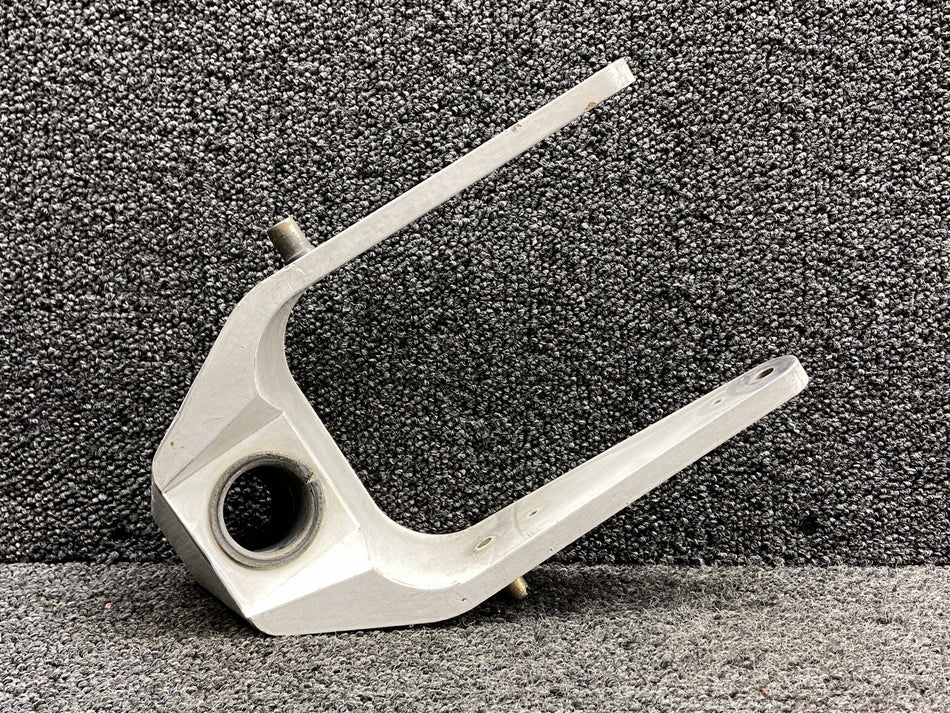 11638-002 Cirrus SR20 Nose Gear Fork (Damaged)