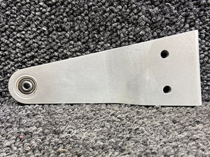 11386-001 Cirrus SR20 Inboard Aileron Hinge LH or RH