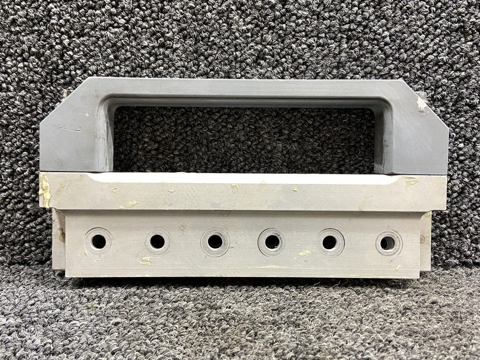 11284-002, 11283-001 Cirrus SR20 Main Gear Attach Clamp LH or RH