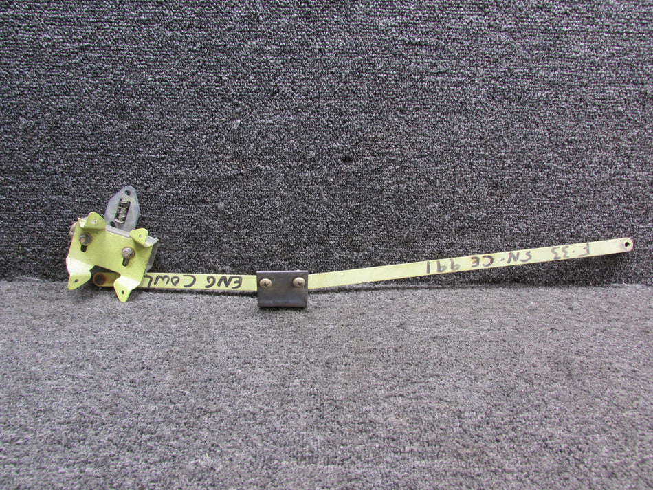 H910-3, 002-910010-11 Beechcraft F33A Cowl Door Handle and Latch Assy RH