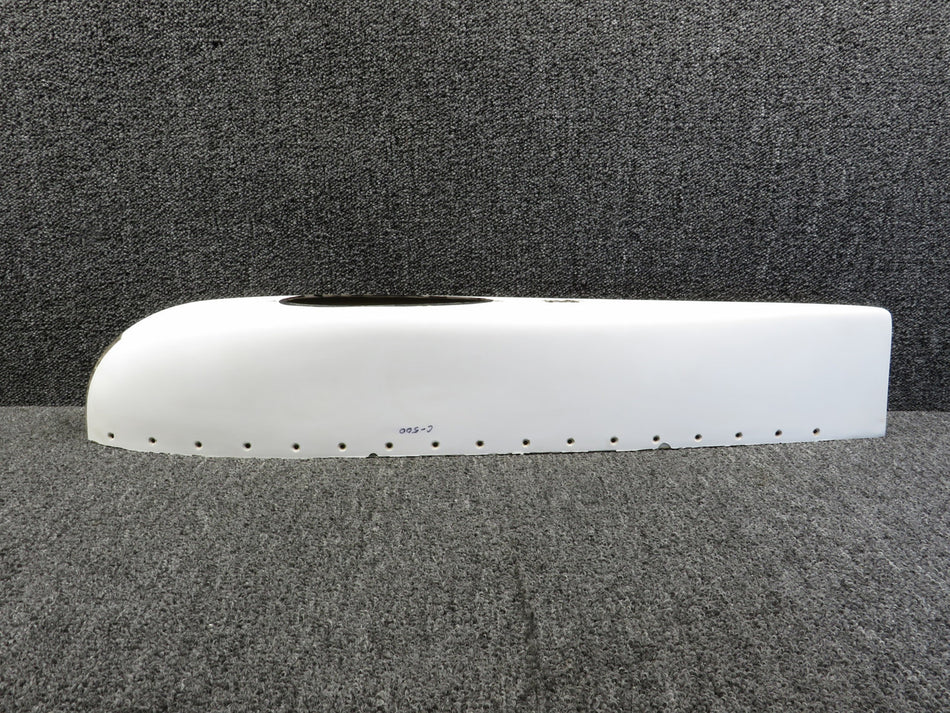 5523000-4 Cessna 500 Wing Tip Fairing RH (Slight Cracking and Chipping)