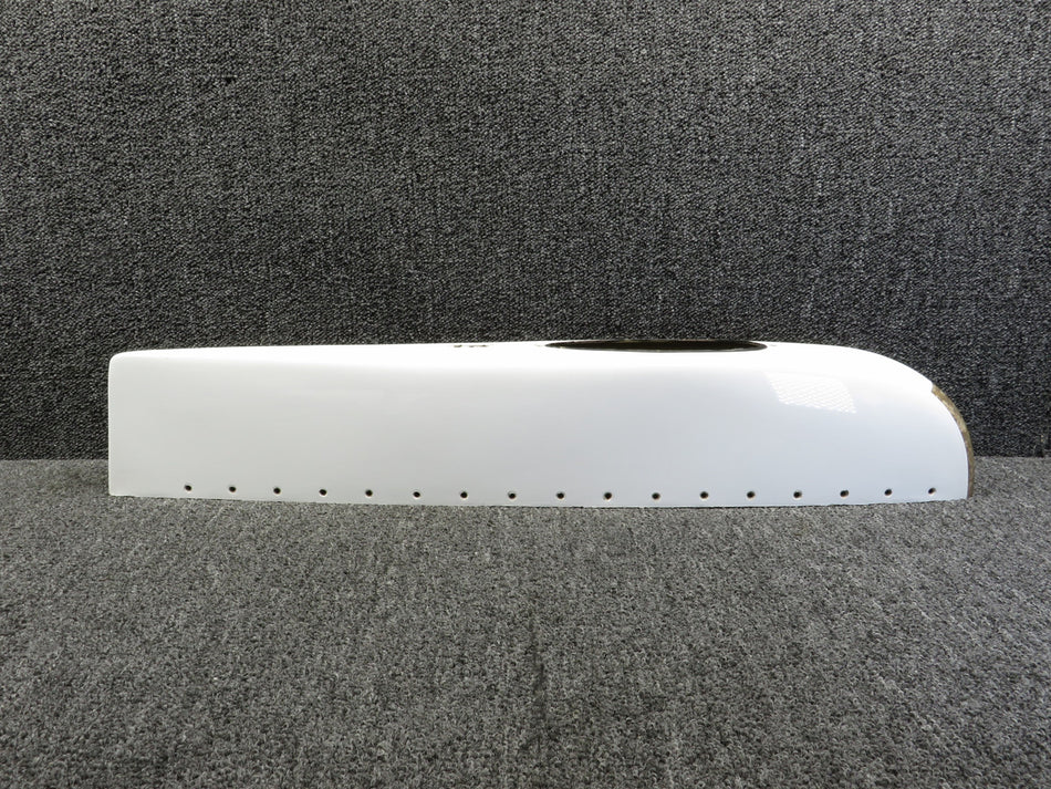 5523000-4 Cessna 500 Wing Tip Fairing RH (Slight Cracking and Chipping)