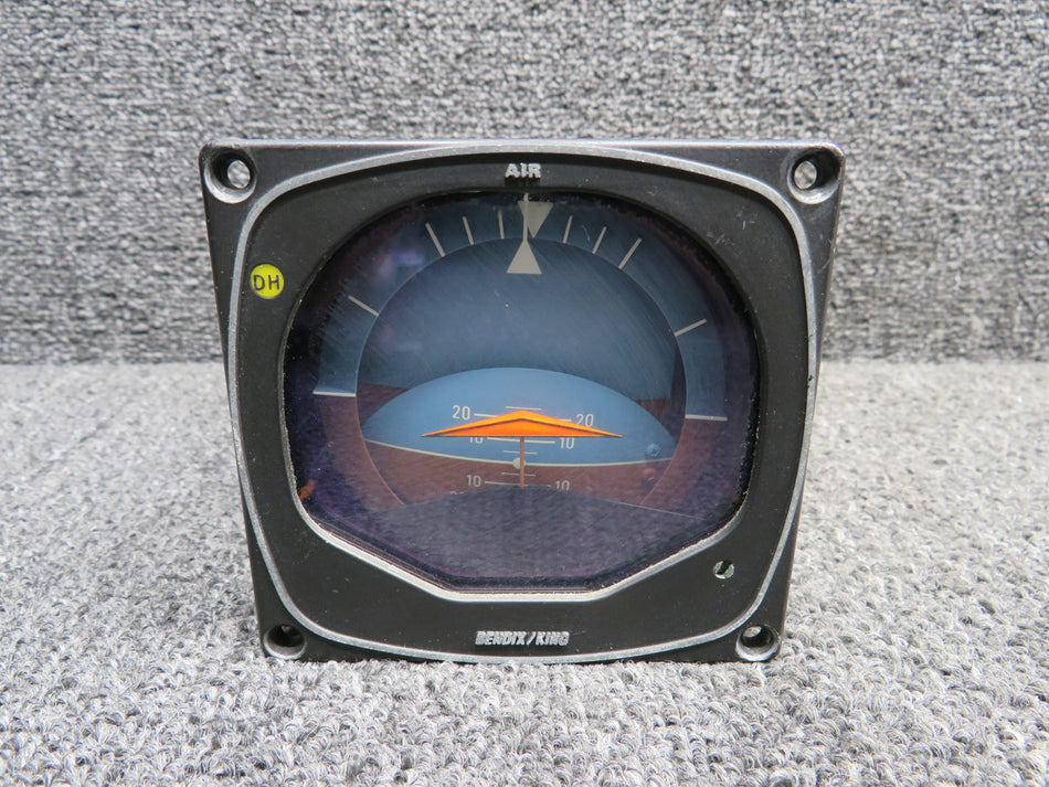 060-0017-00 Bendix King KI-256 Flight Command Gauge with Mods (Volts: 14-28)