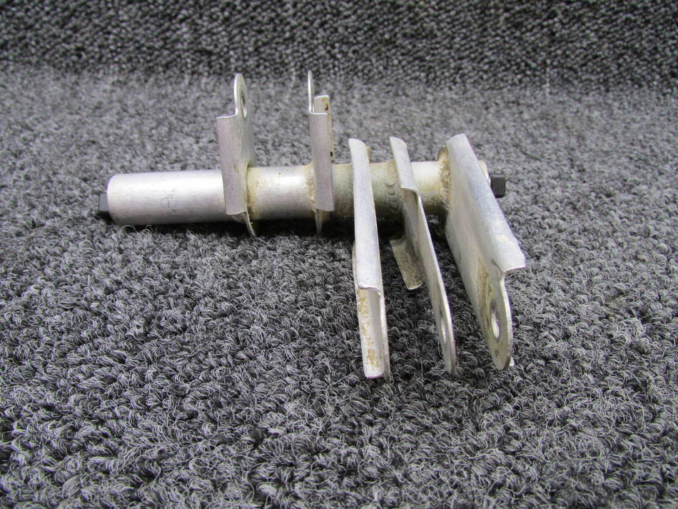 0862100-15 Cessna 300, 400 Flap Bellcrank Assy LH (Outboard Wing, Inboard)