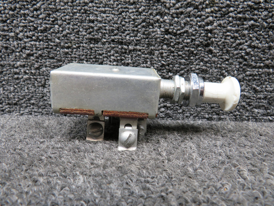 0713035 Cole Push Pull Landing Light Switch