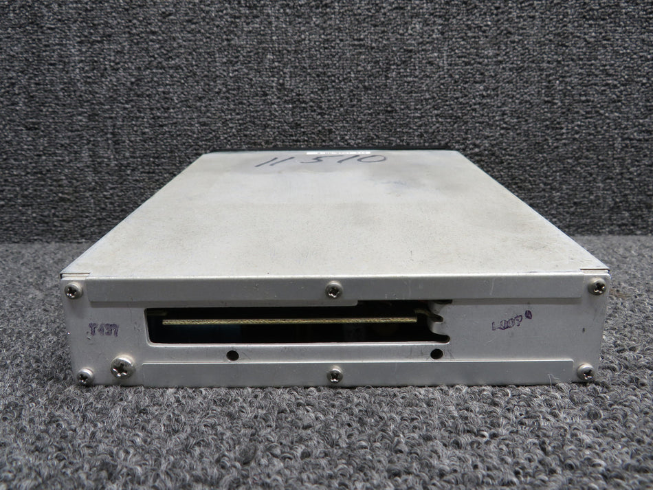 066-1038-00 King Radio KR-86 ADF Receiver Radio (14V) (Missing Knob)