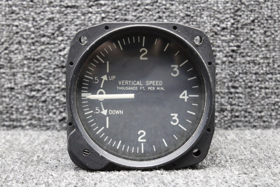 22-204-02-A (Alt: 50-384073) Garwin Inc Vertical Speed Indicator
