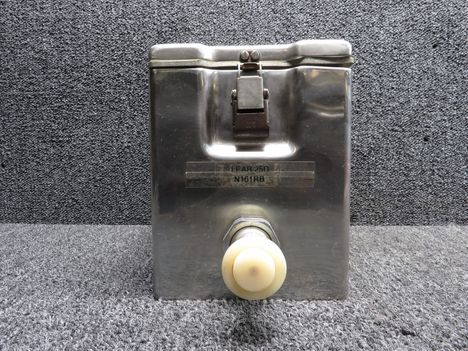 306-146B LearJet L-25D Hot Pot Tank (Slight Rusty Latch)