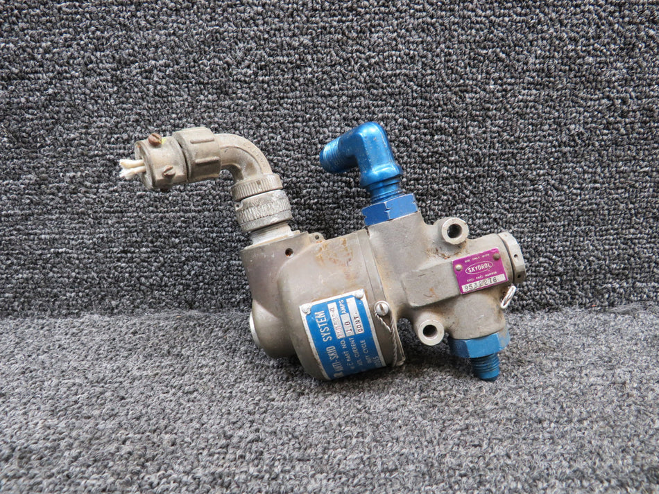 9532276 (Alt: 144535-4) Whittaker Anti-Skid Solenoid Valve