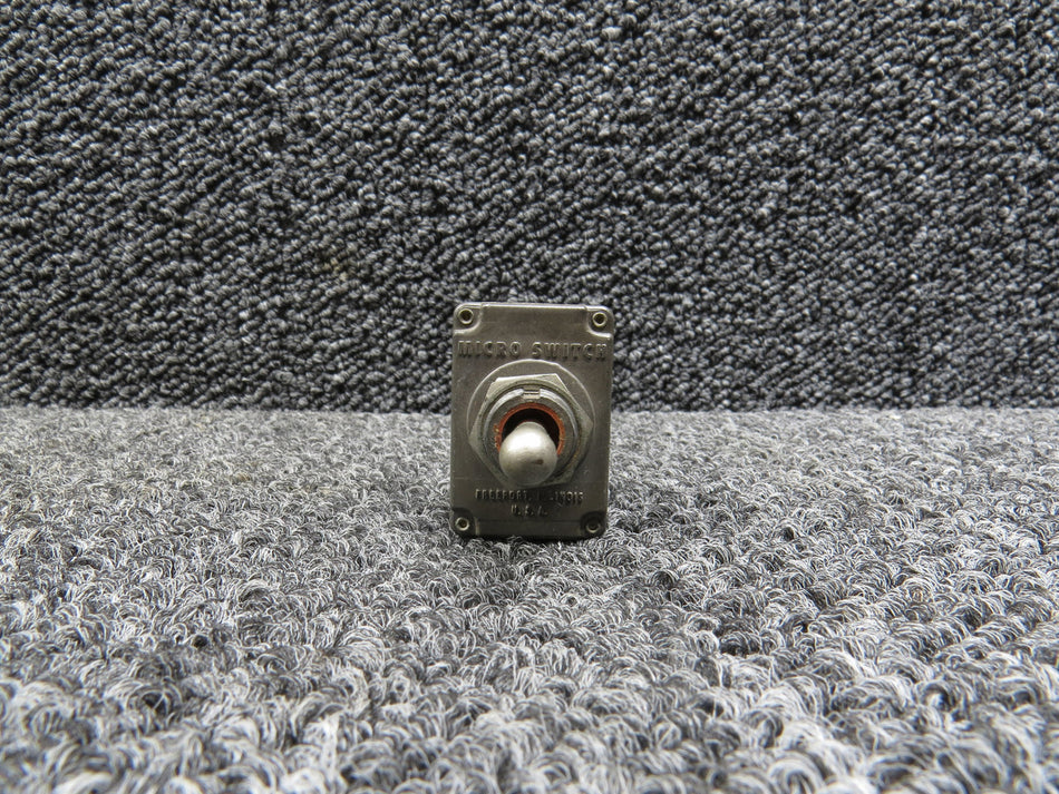 2TL1-7 (Alt: MS24524-27) Micro Switch Toggle Switch (On-Off-On)