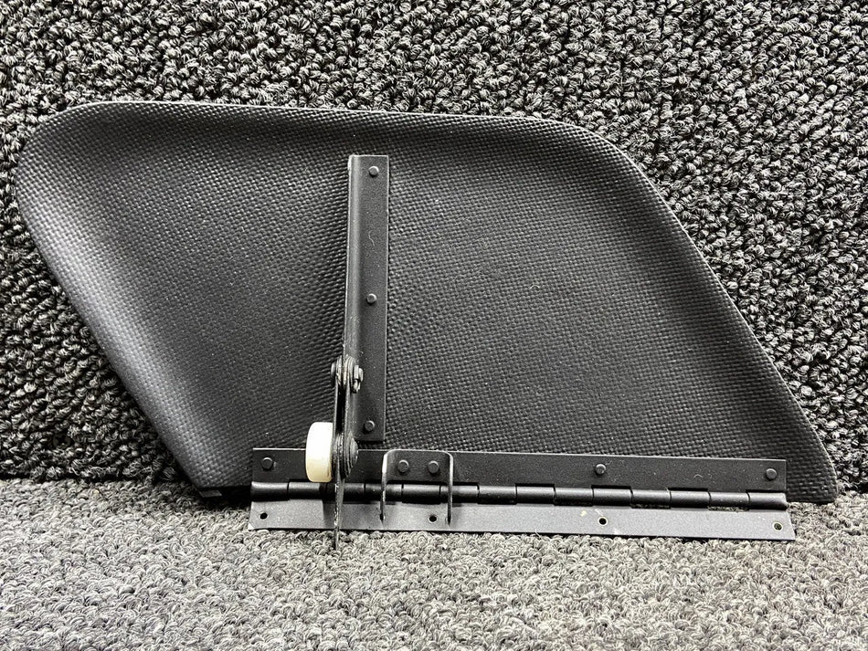 A425-4 (Use: C425-8) Robinson R22 Cabin Vent Door Assy RH with Hinge Arm