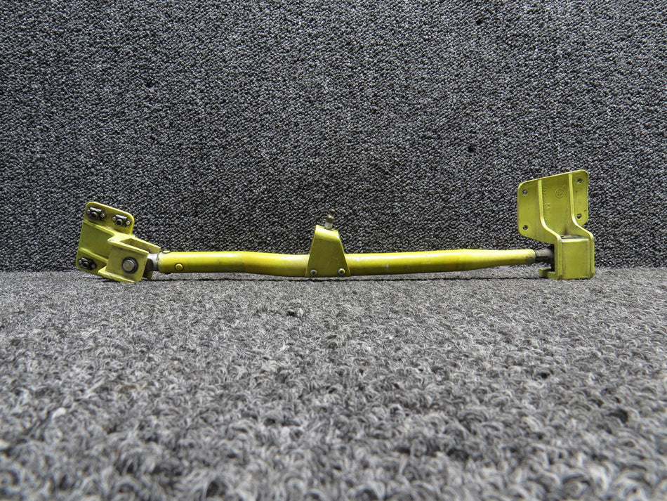 412-060-805-101, 412-060-806-101 Bell 412SP Cowling Inst Tube Hinge Fitting Assy